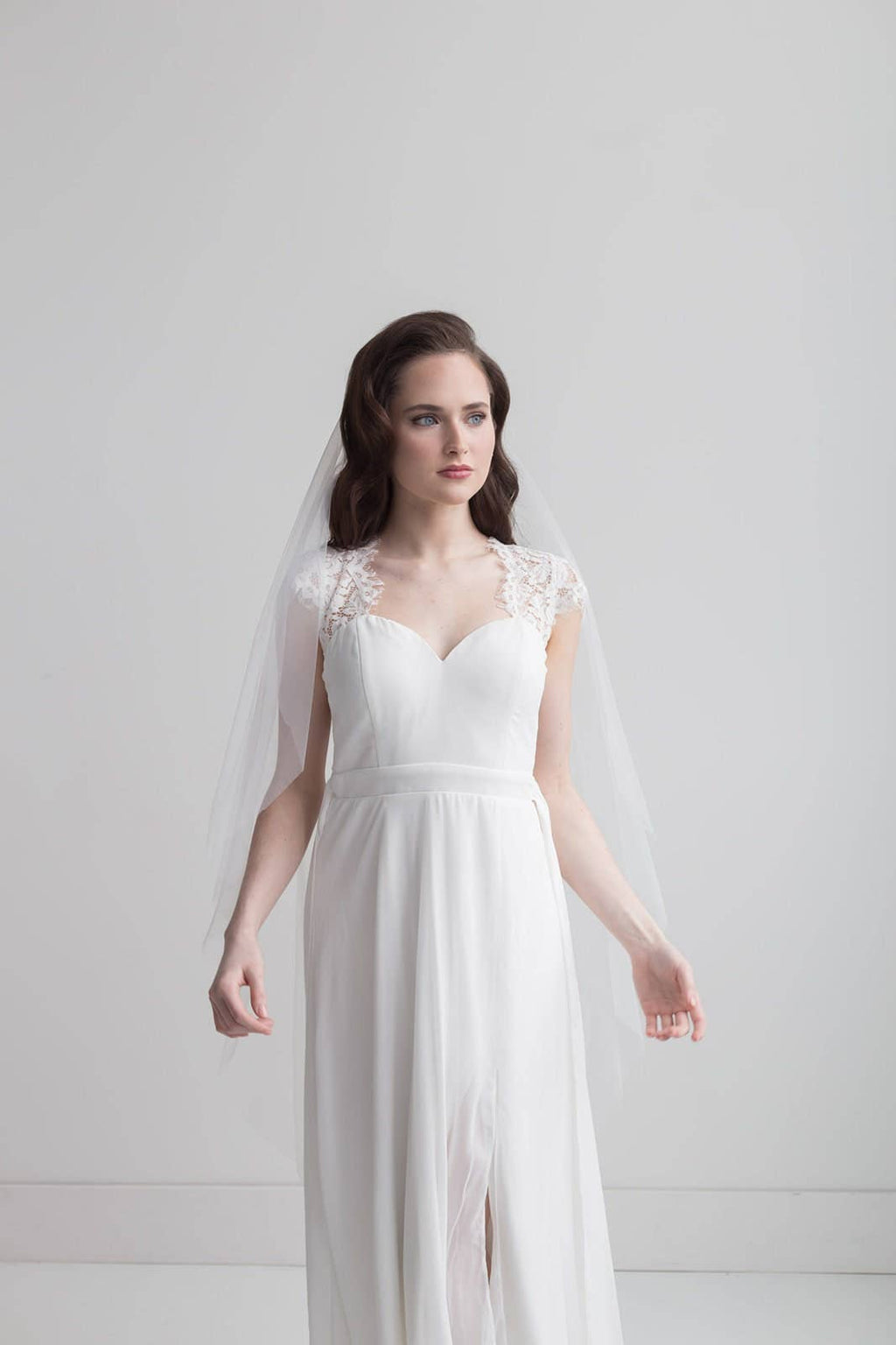 Single Tier Cut Edge Wedding Veil